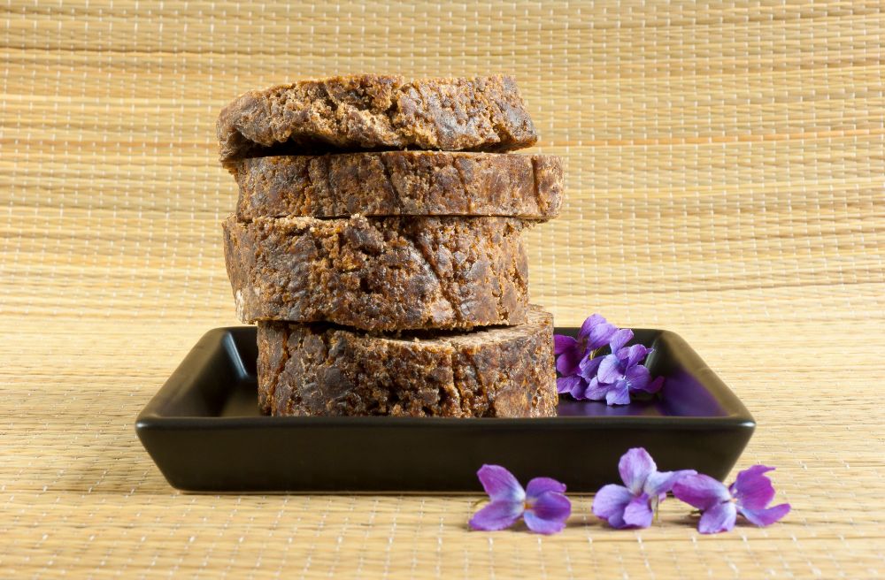 6 Benefits Of African Black Soap For Your Hair