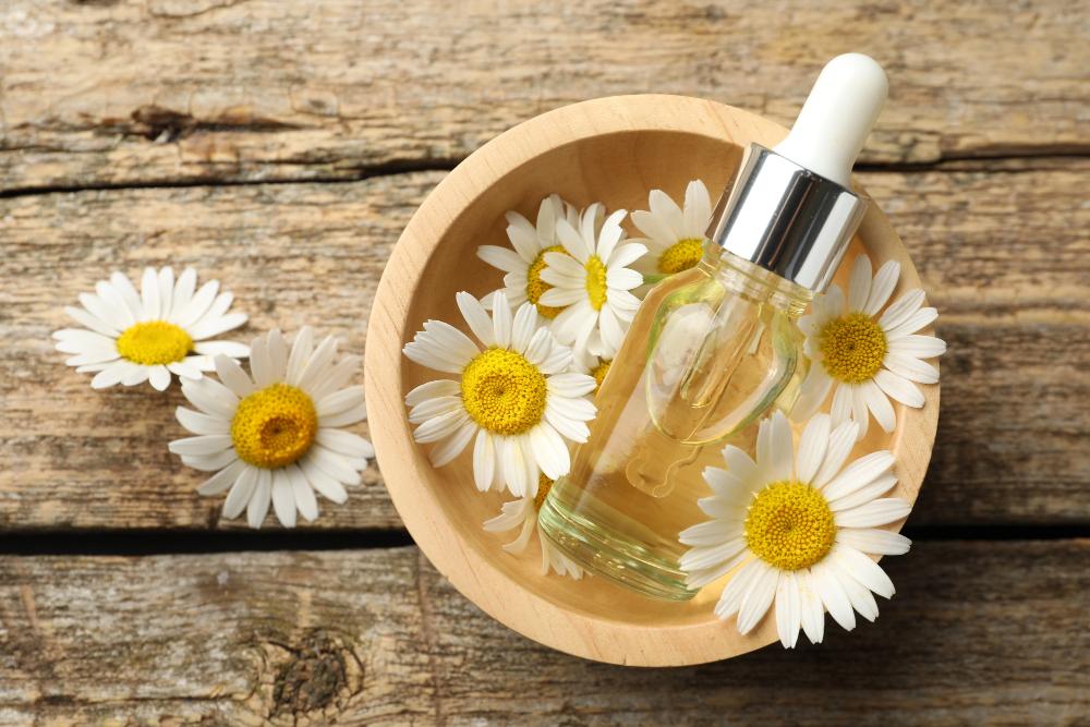 9 Reasons To Use Chamomile Oil For Your Hair